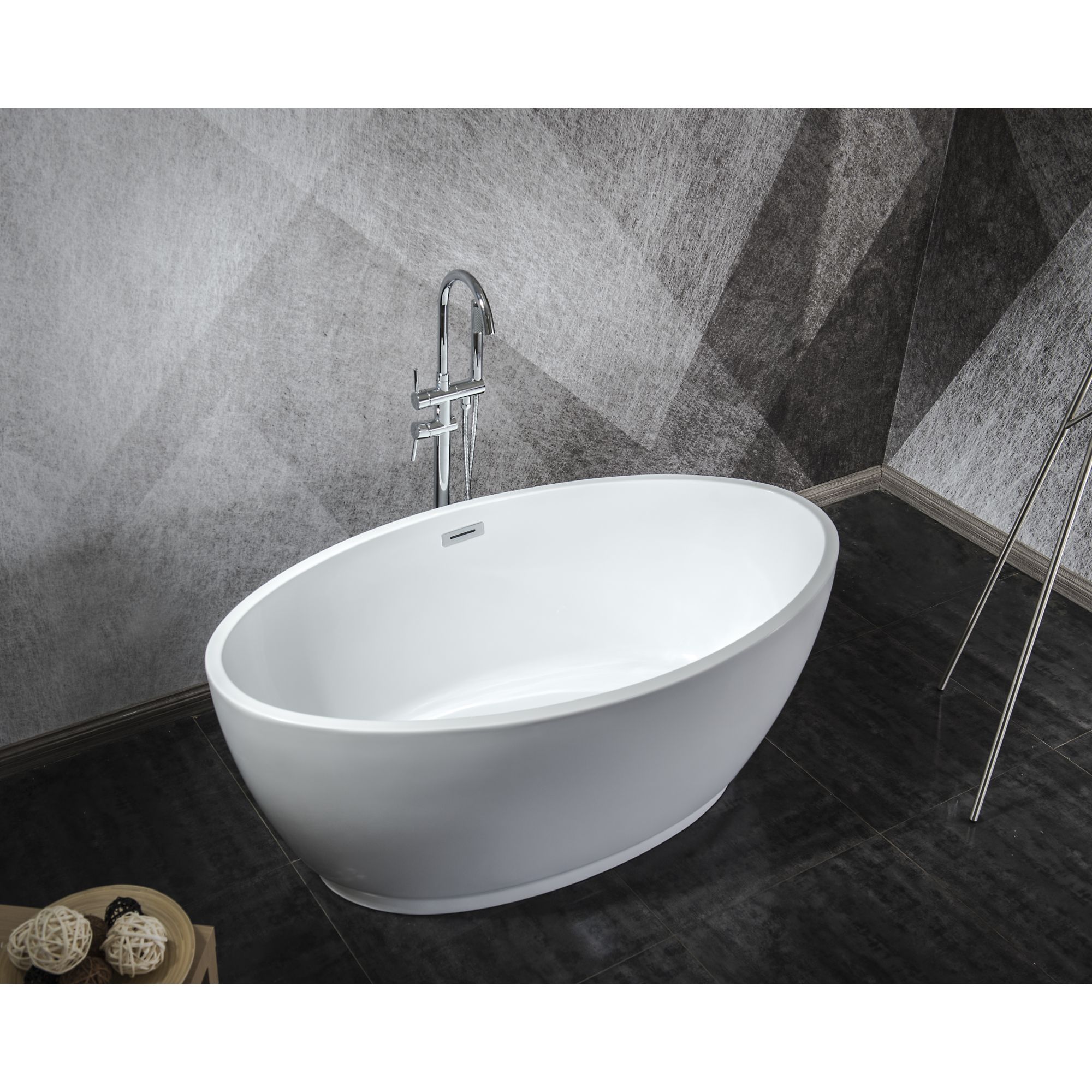 Cum sa intretii si sa cureti eficient o cada de baie freestanding
