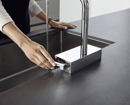 Baterie chiuveta bucatarie cu dus extractibil crom Hansgrohe Aquno Select M81 73830000 [2]