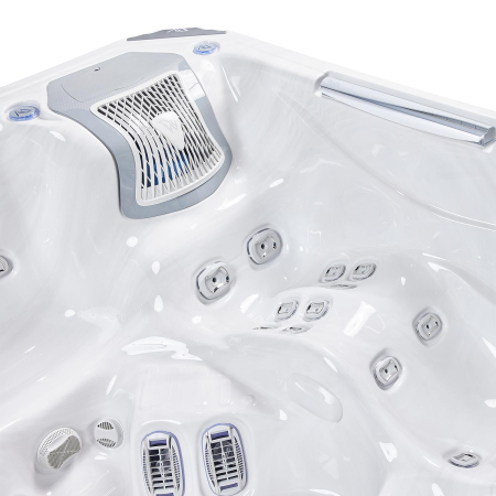 Minipiscina jacuzzi, 6 persoane, ice white, 59 jeturi, 6 Infinity Jets pentru masaj, iluminare LED,  Wellis Kilimanjaro Life Essential [4]