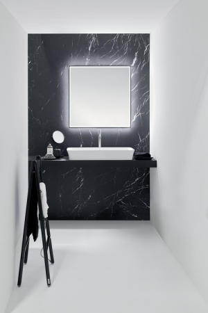 Oglinda patrata cu iluminare LED Ideal Standard Conca 80 cm rama neagra [3]