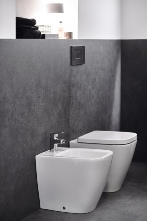 Vas wc stativ rimless plus Ideal Standard i.life S alb lucios back to wall cu capac inclus [4]